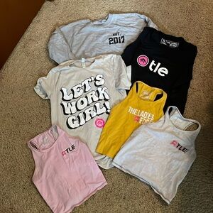 Women’s size medium the ladies edge TLE bundle